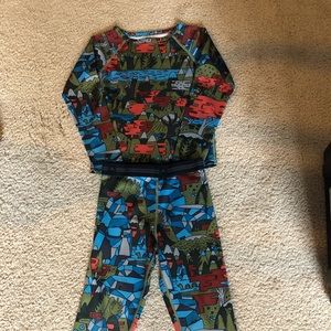 4T burton base layer. Good condition.